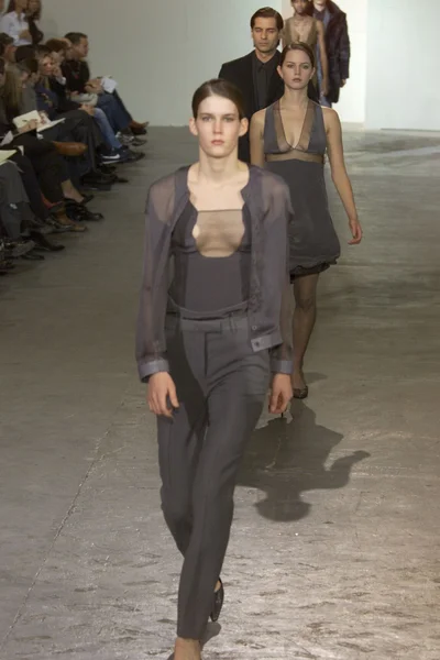 Look 64